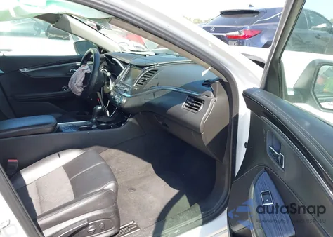 2017 Chevrolet Impala 1Lt z USA, uszkodzony, nr VIN 1G1105S3XHU167360